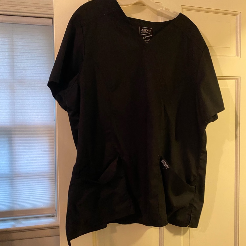 Cherokee Scrub Top